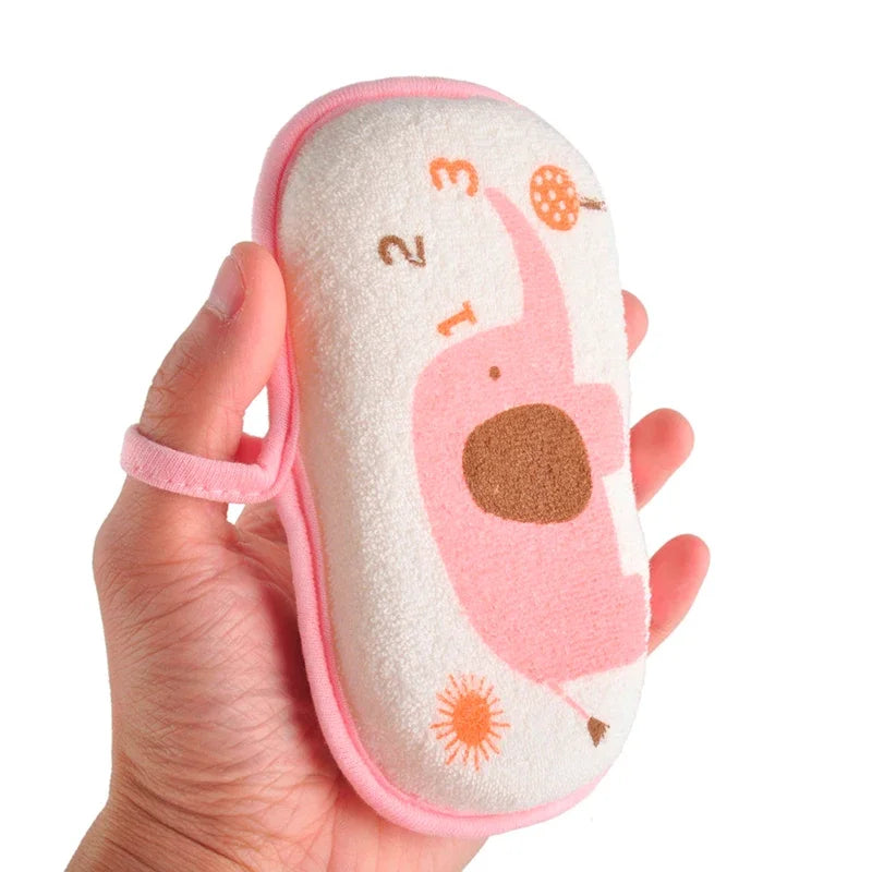 1 éponge de bain douce en coton brossé pour bébé, motif éléphant, accessoire de toilette pour nouveau-né et tout-petit.