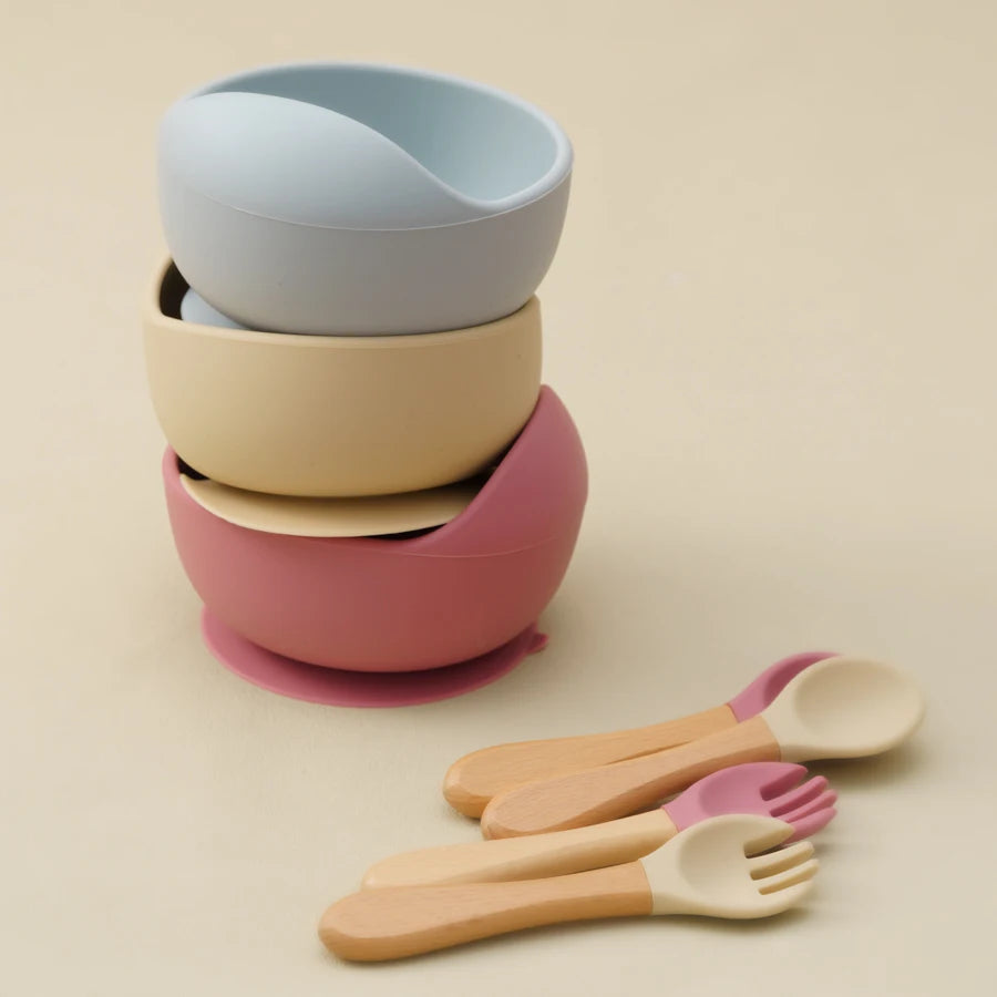 Ensemble d'alimentation pour bébé Mamaplan 3 pièces en silicone : bol à ventouse, cuillère et fourchette d'apprentissage, assiette et accessoires pour bébé.
