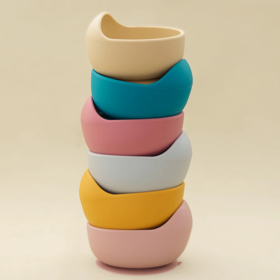 Ensemble d'alimentation pour bébé Mamaplan 3 pièces en silicone : bol à ventouse, cuillère et fourchette d'apprentissage, assiette et accessoires pour bébé.