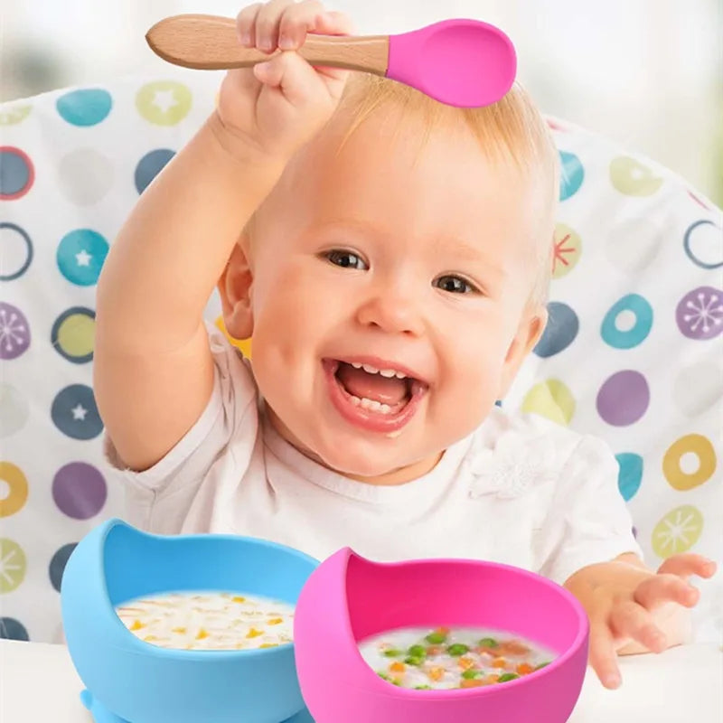Ensemble de 2 cuillères et fourchettes en silicone pour bébé avec manche en bois - Accessoires d'alimentation pour nourrissons et tout-petits.