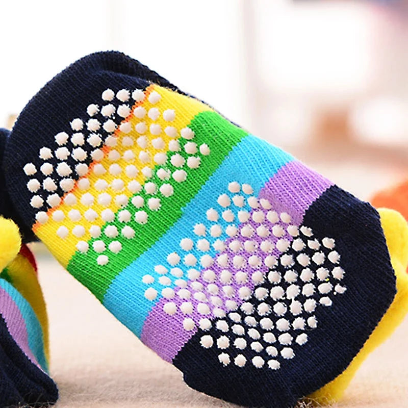 Chaussettes pour bébé, chaussons jouets, accessoires pour nouveau-nés, en caoutchouc antidérapant, motif animal, vêtements pour bébés et enfants.