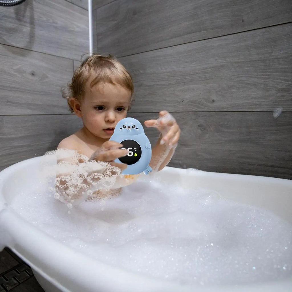 Thermomètre de bain pour bébé avec affichage numérique LED, indicateur de température de l'eau, tube de bain flottant, jouet de sécurité pour une utilisation quotidienne en famille