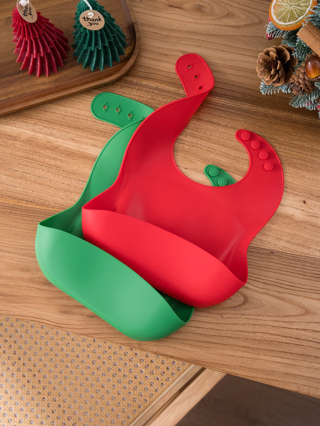 Bavoir bébé en silicone imperméable Color Kids (1 pièce) - Accessoire d'alimentation pour nouveau-né - Bavoir anti-bave - Cadeau de Noël pour bébé.