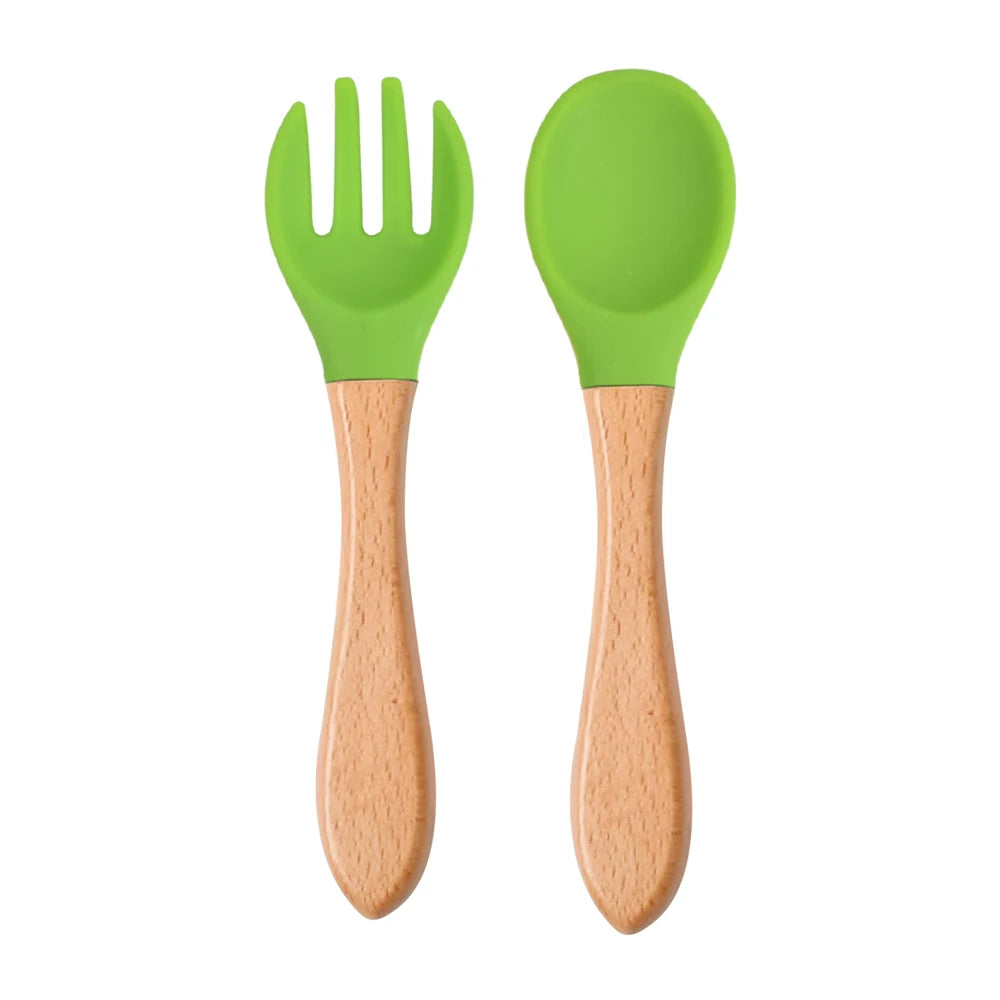 Ensemble de 2 cuillères et fourchettes en silicone pour bébé avec manche en bois - Accessoires d'alimentation pour nourrissons et tout-petits.